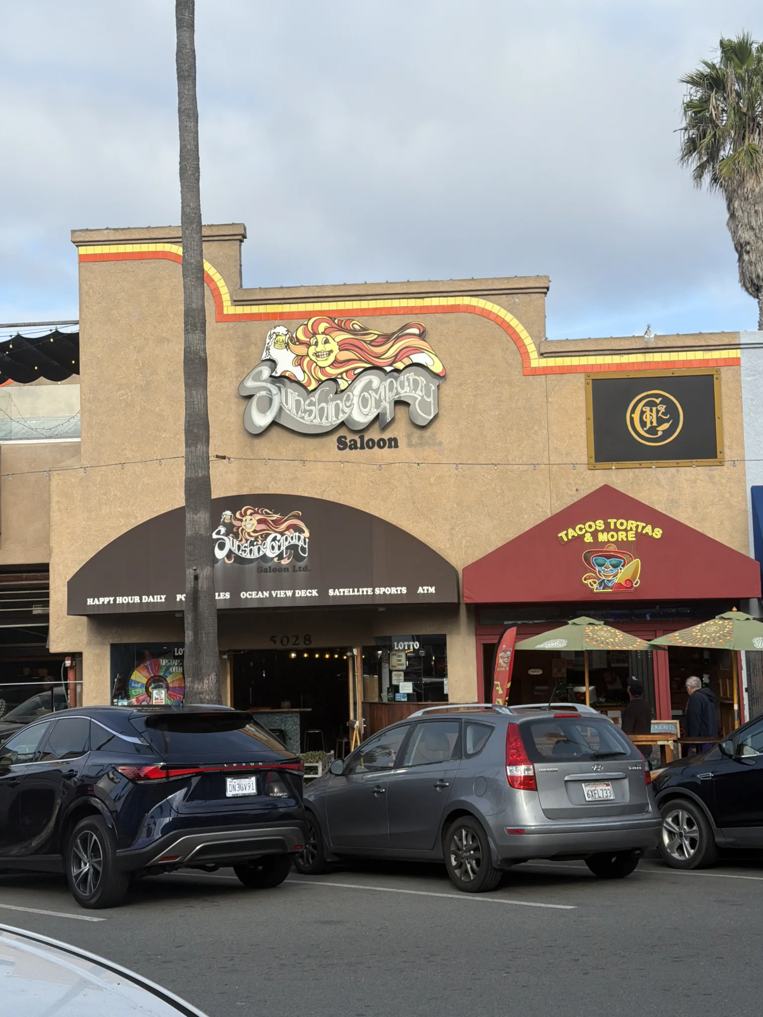 Sunshine Company Saloon happy hour in Ocean Beach, San Diego