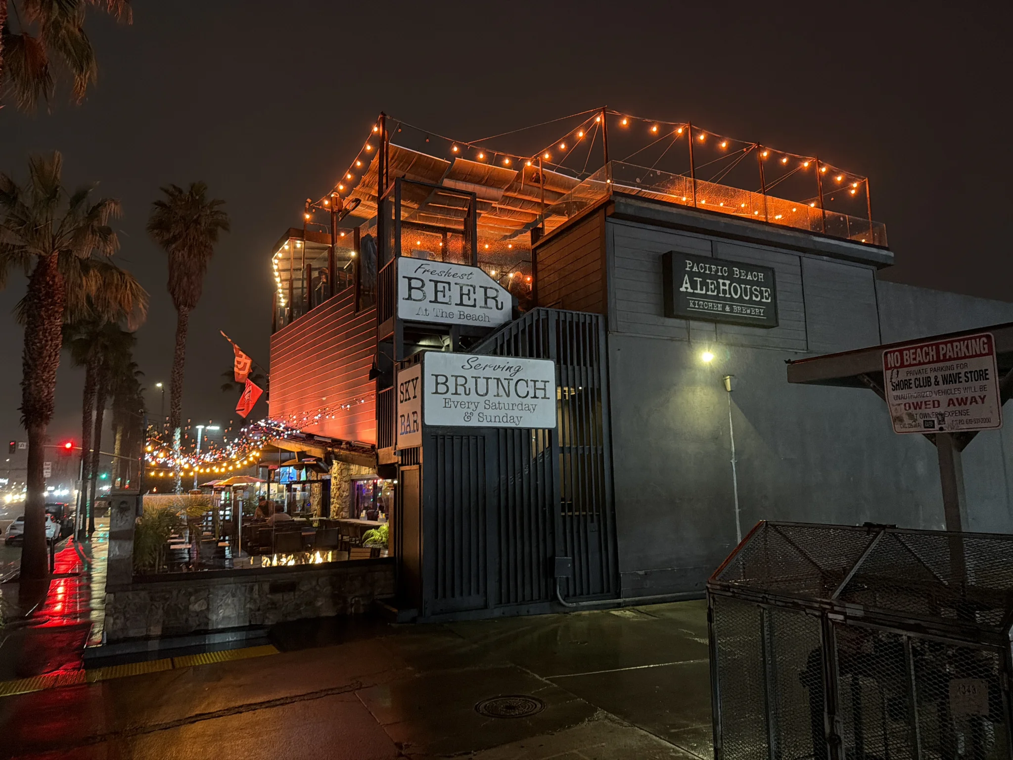 Pacific Beach AleHouse happy hour in Pacific Beach, San Diego