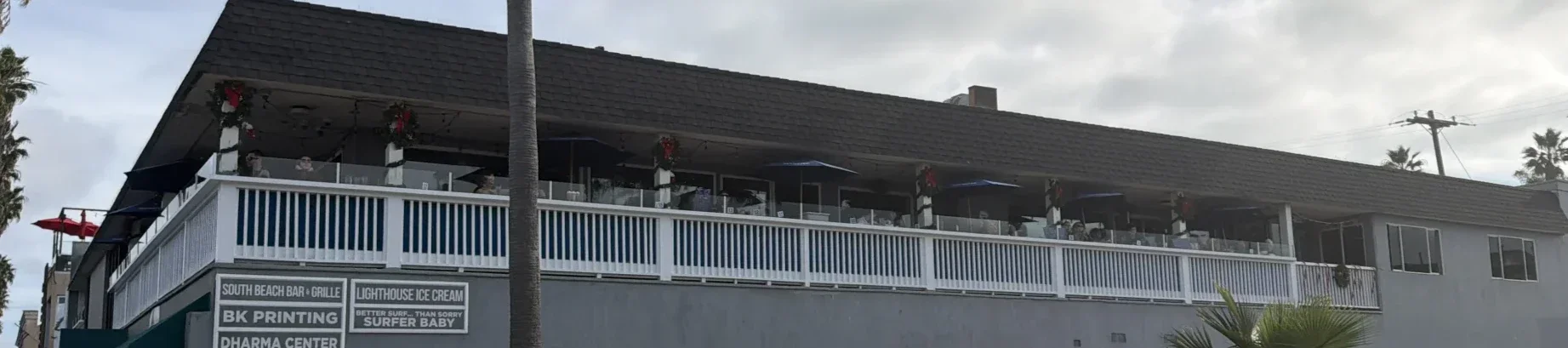 South Beach Bar & Grille happy hour in Ocean Beach, San Diego