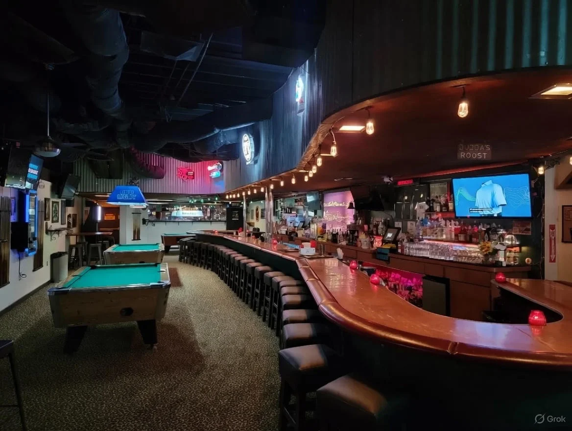 Silver Fox Lounge Pacific Beach happy hour in Pacific Beach, San Diego