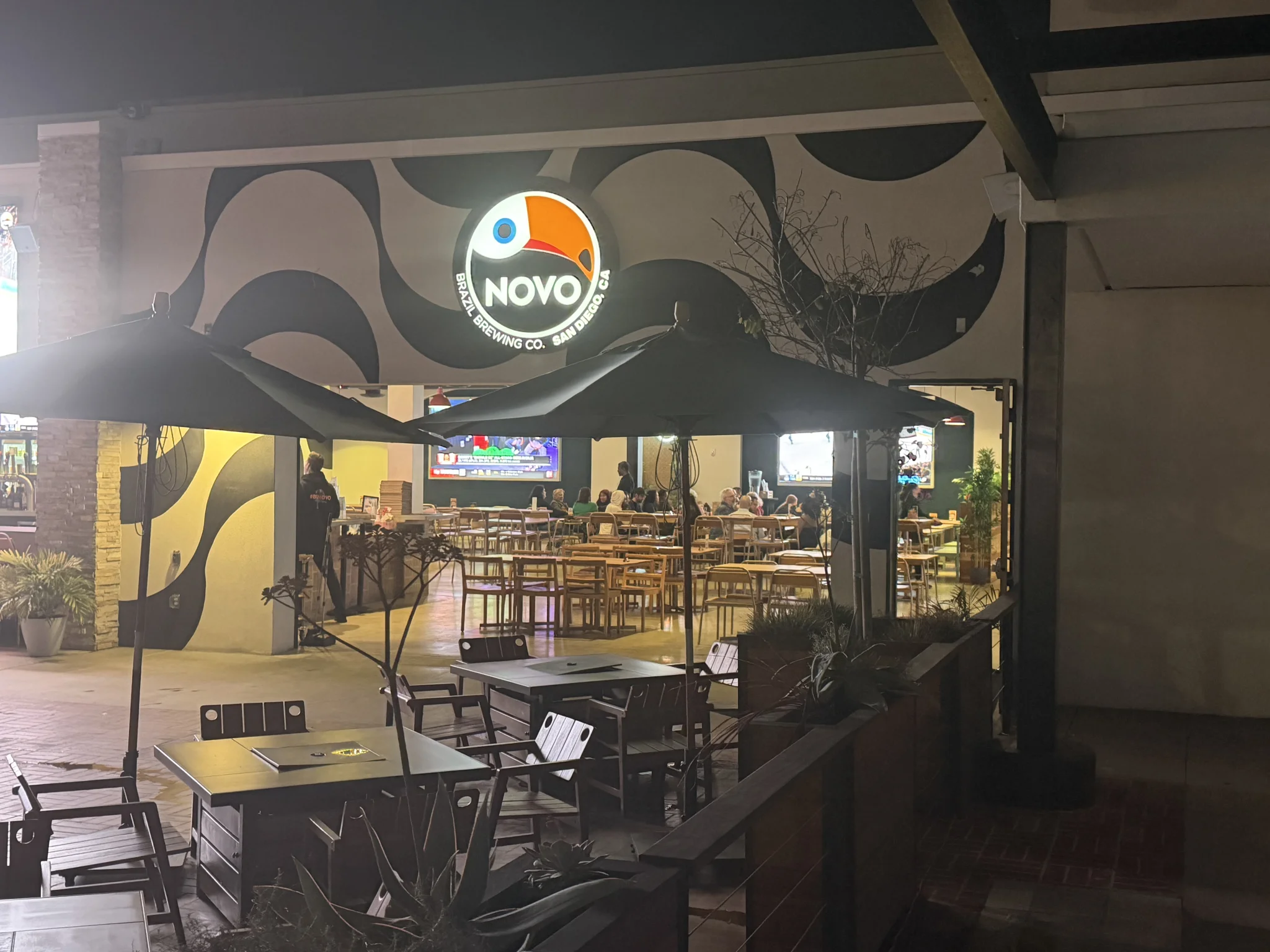 Novo Mission Valley happy hour in San Diego, San Diego