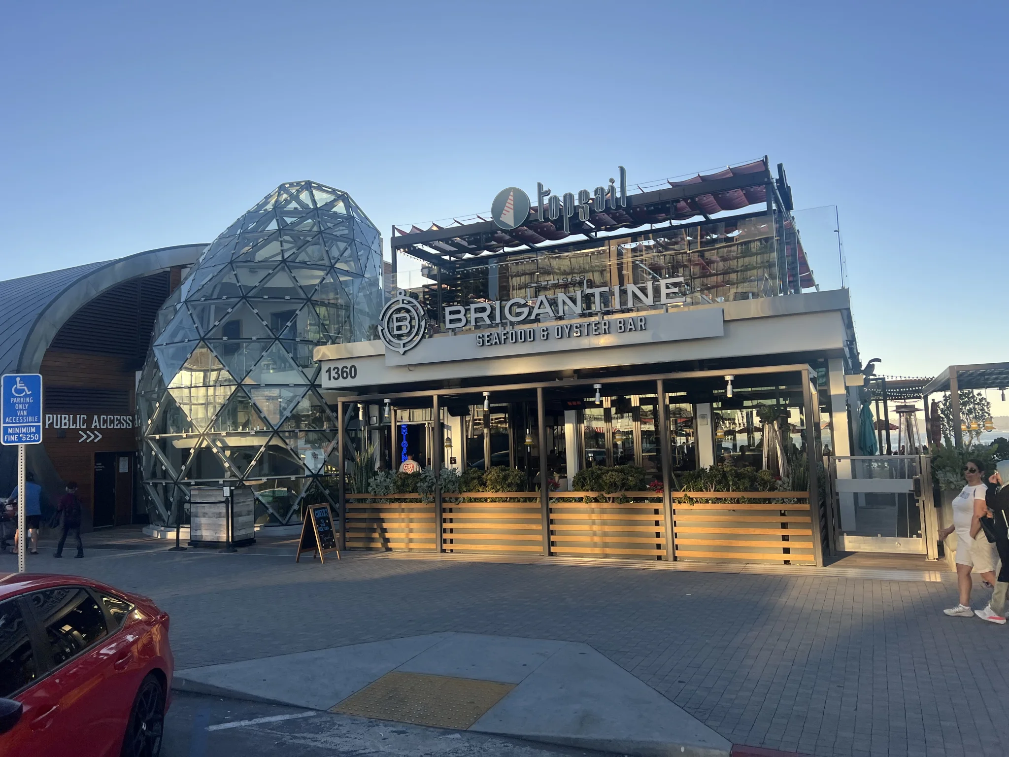 Brigantine seafood and oyster bar portside pier happy hour in San Diego - Restaurant exterior and happy hour details
