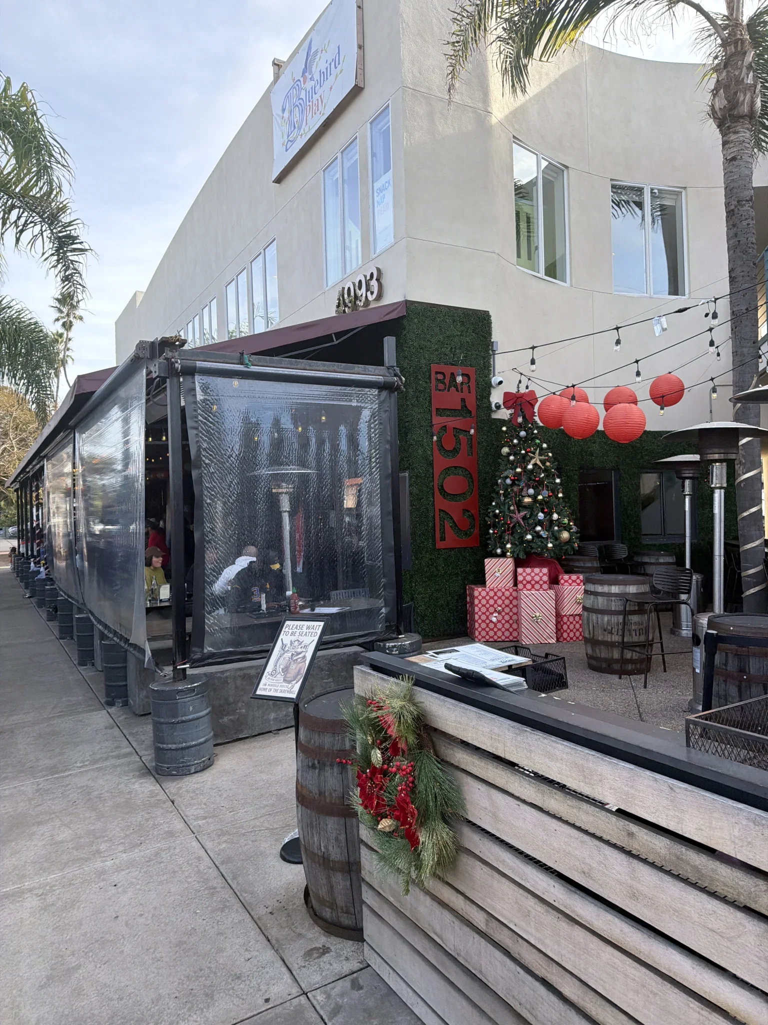 OB Noodle House Bar 1502 - Happy Hour in Ocean Beach