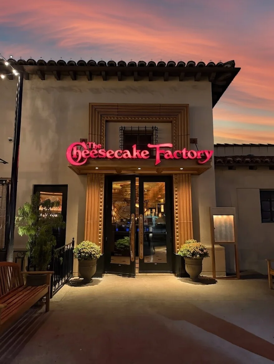 The Cheesecake Factory - Happy Hour in Downtown